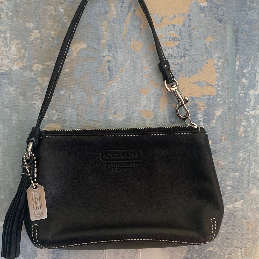 Genuine Y2K  Coach Black Leather Wristlet with Tassel